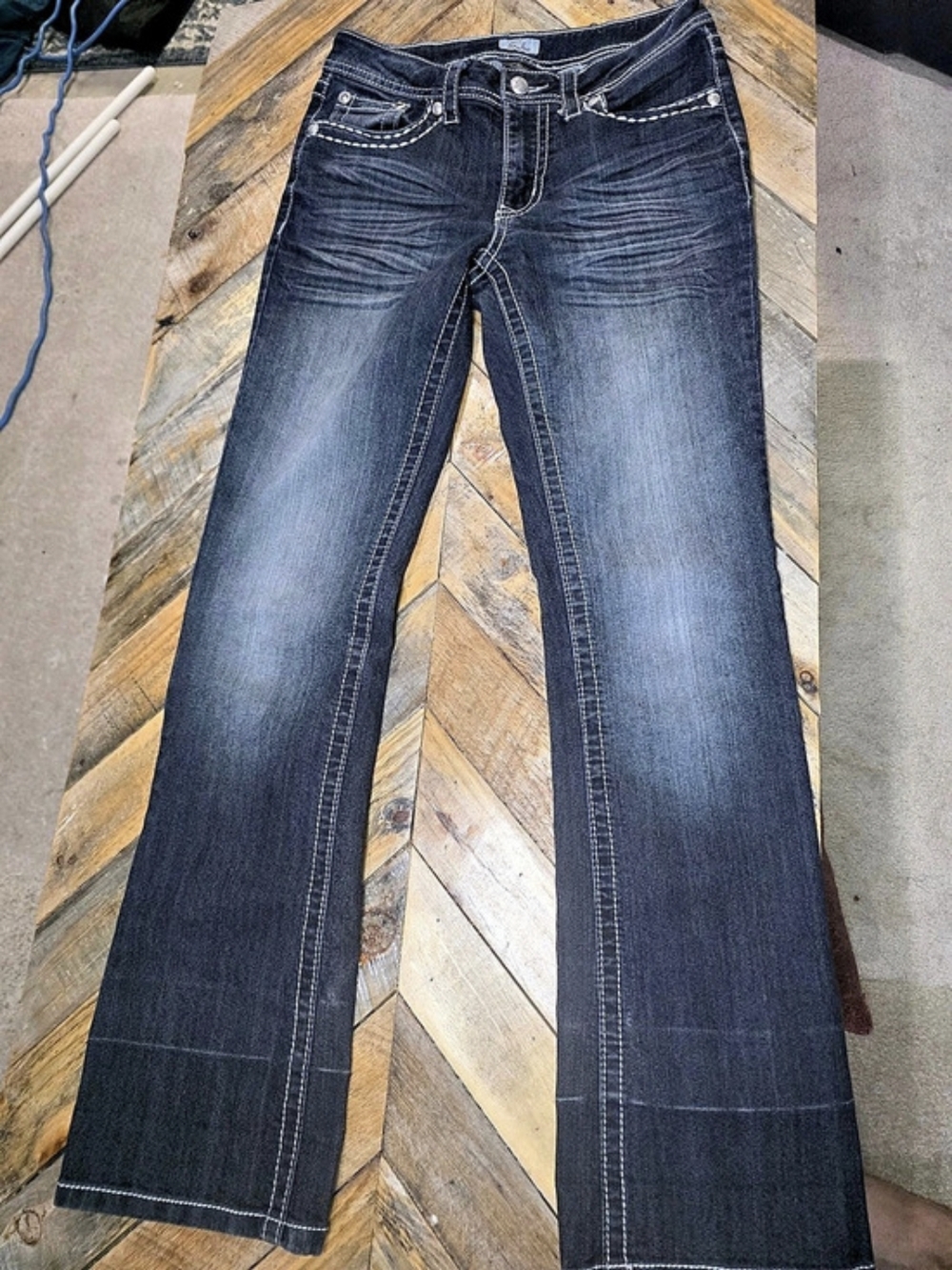 Suko Jeans C Flare Jeans Waist 6 in Black